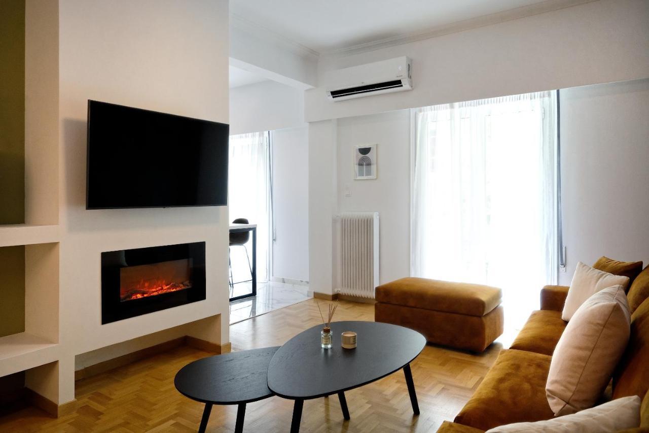 Elegant Big Apartment In Athens Center With Balcony المظهر الخارجي الصورة